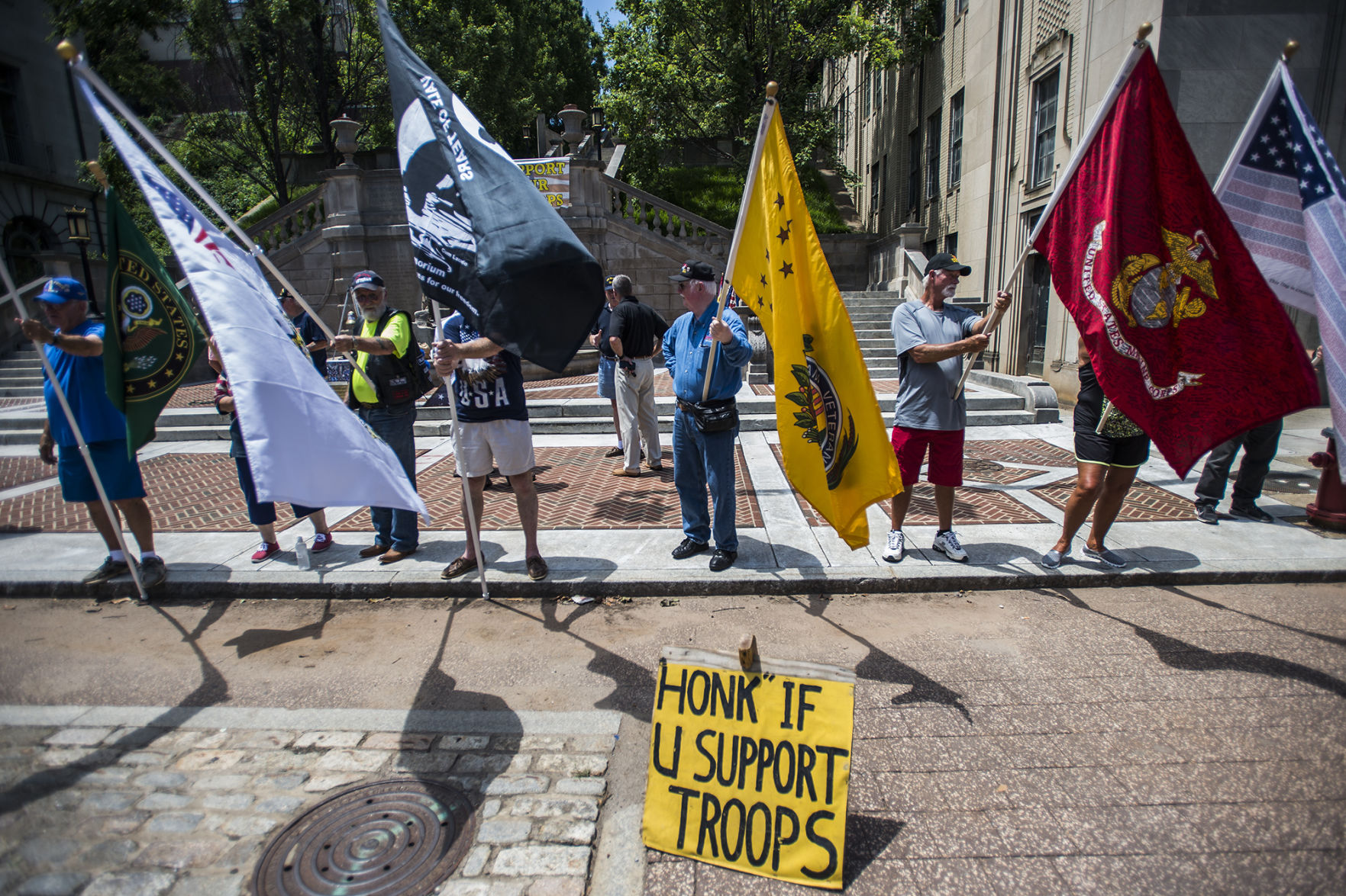 2016-07-15 Monument Terrace Troops Rally